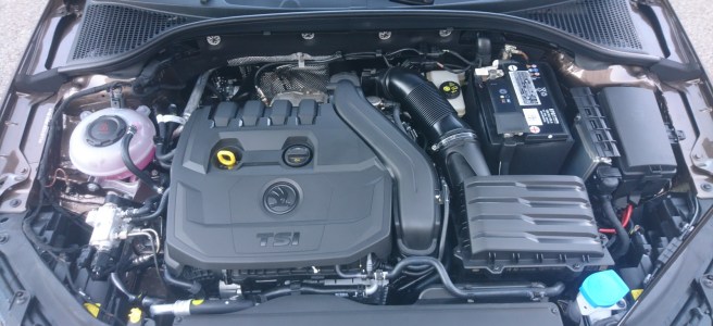Skoda Octavia GTEC engine opened